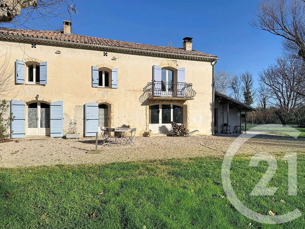 Maison à NOVES