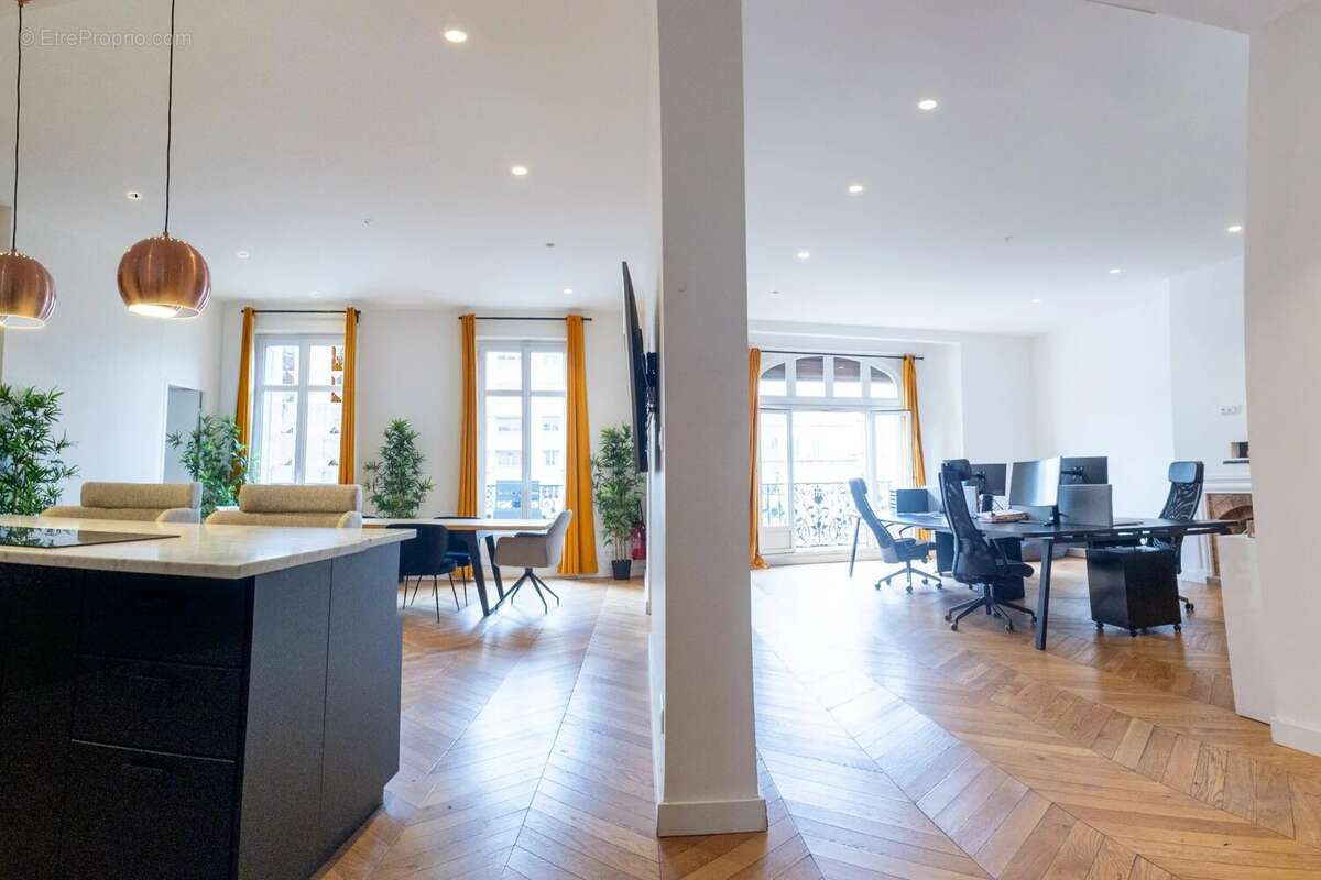Appartement à MARSEILLE-8E