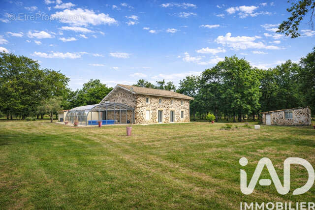 Photo 2 - Maison à SAUGNACQ-ET-MURET