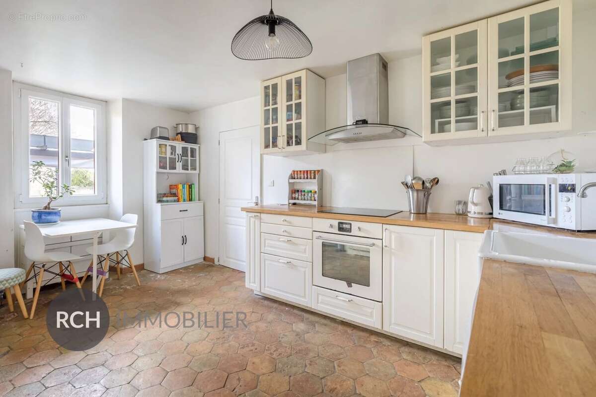 Maison à BAZAINVILLE