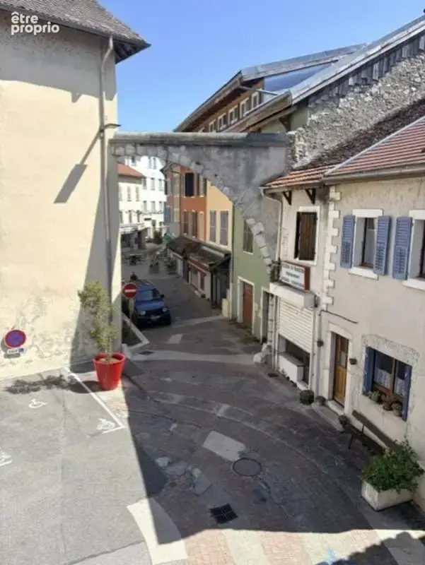 Appartement à SEYSSEL