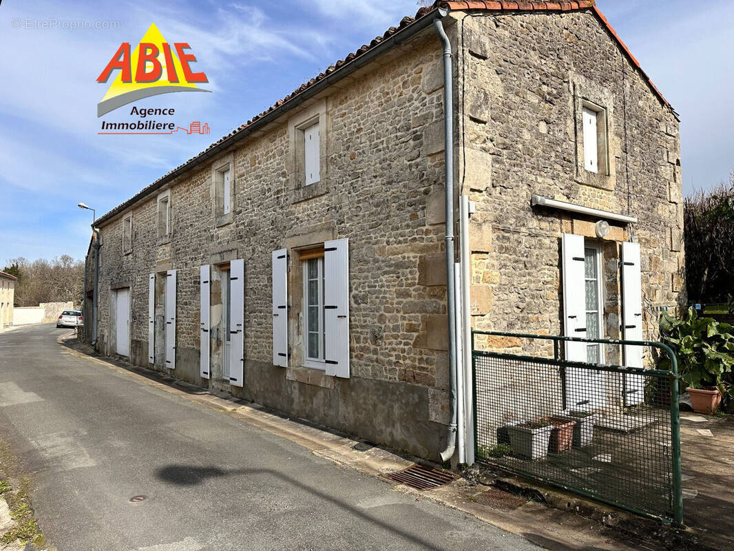 Photo 1 - Maison à COULONGES-SUR-L'AUTIZE