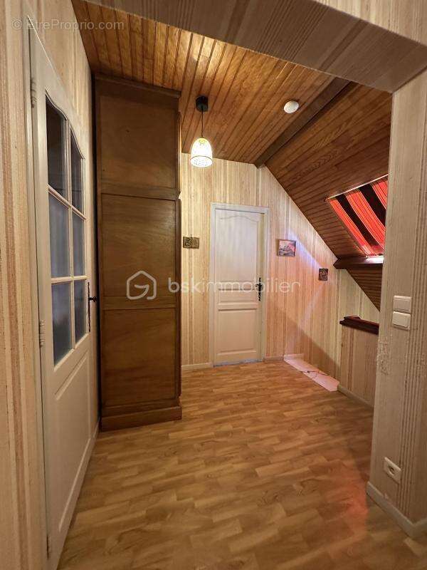 En exclusivité maison de 116 m2 5 pièces, terrain de 2530 m2  dans un endroit proche de PAU - photo 7