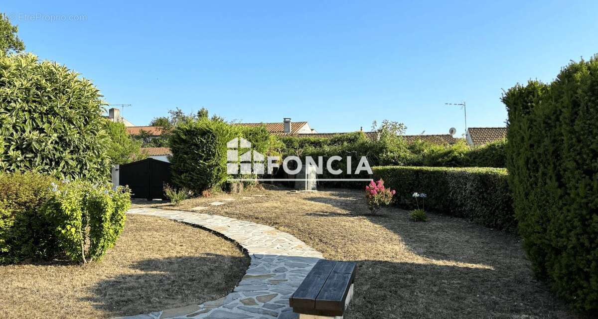 Maison à SALLES-SUR-MER