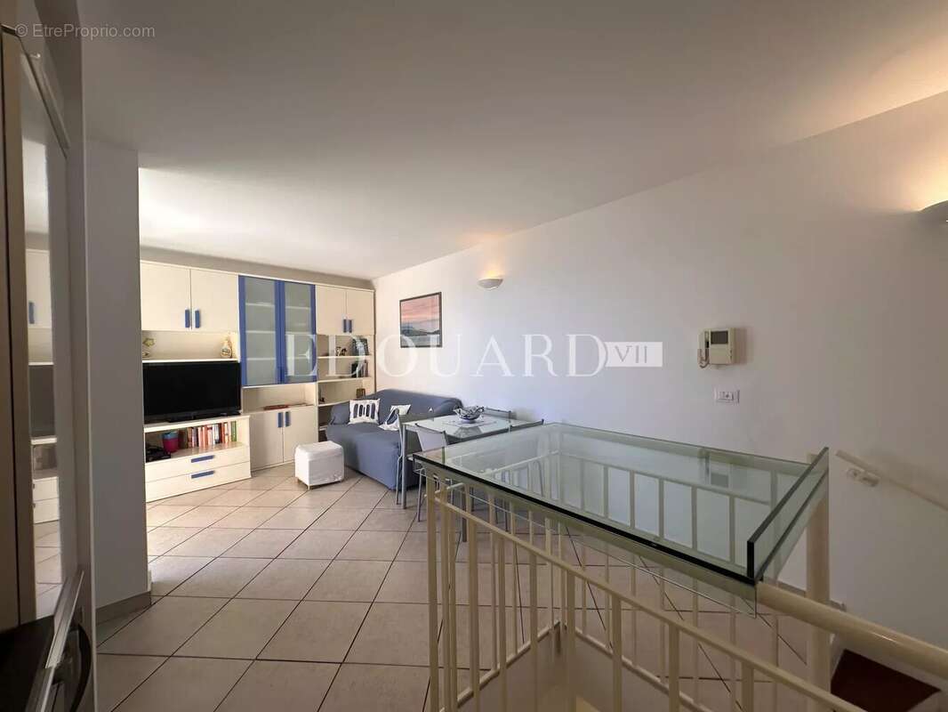 Appartement à ROQUEBRUNE-CAP-MARTIN