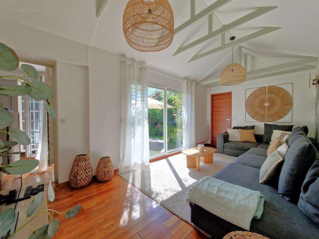 Maison à JOUY-EN-JOSAS