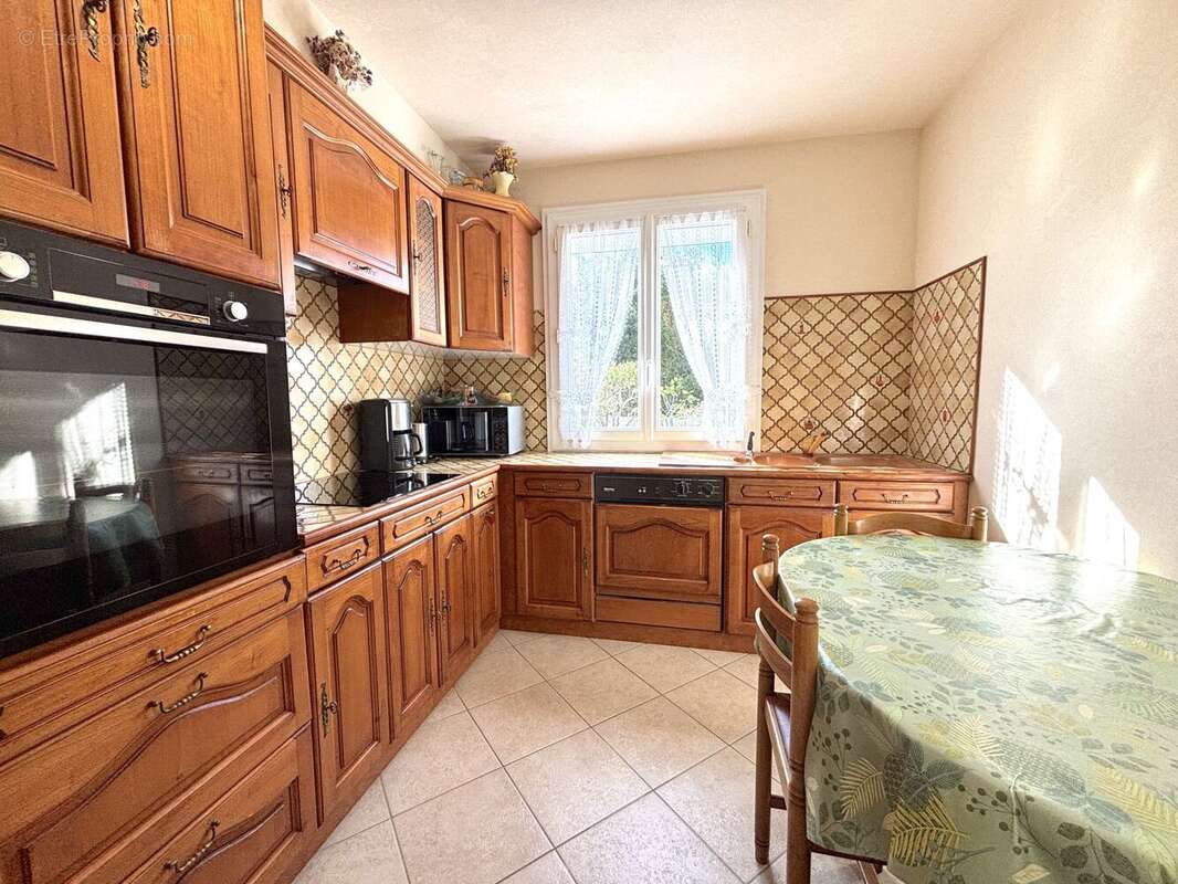 Maison à CORBEIL-ESSONNES