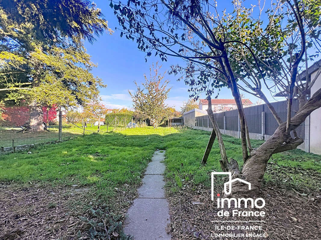 Maison à MAINVILLIERS