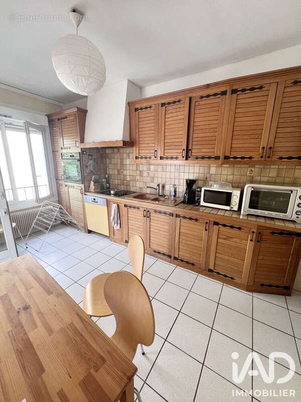 Appartement 110 m² à Menetrol  - photo 7