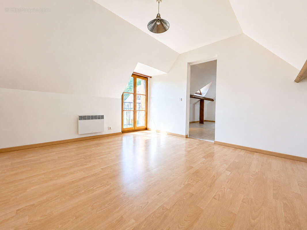 Vente maison traditionnelle de 7 pieces proche de la forêt de plaisir - photo 12