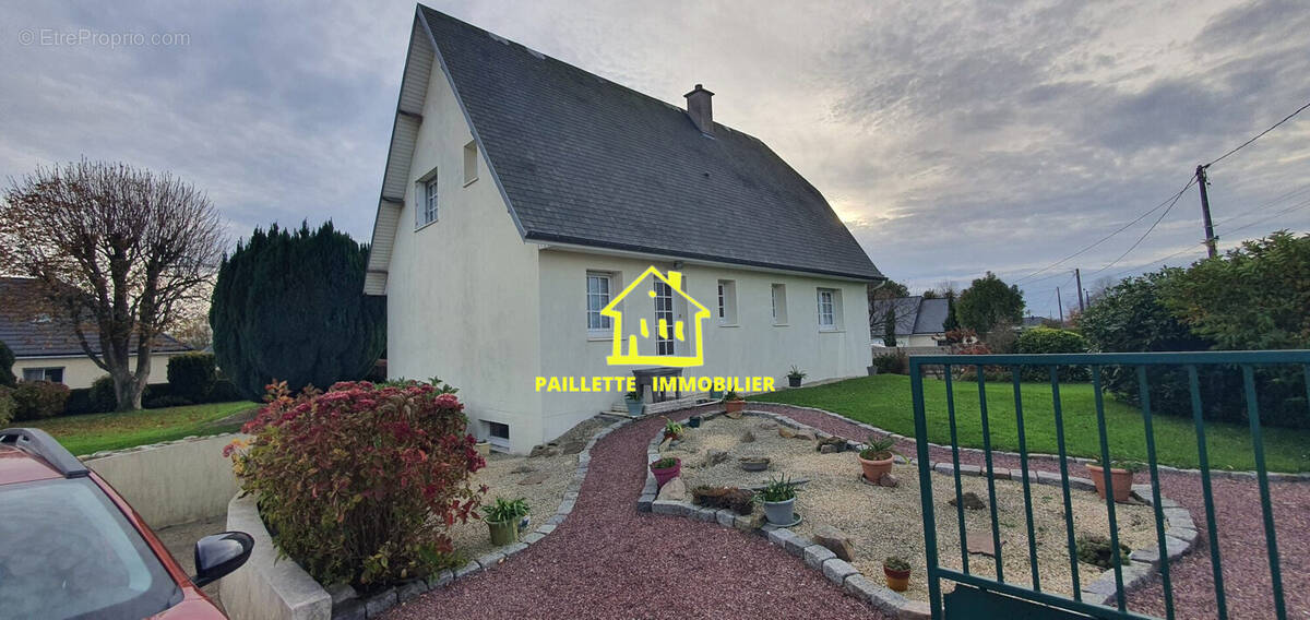 Maison à BEUZEVILLE-LA-GRENIER