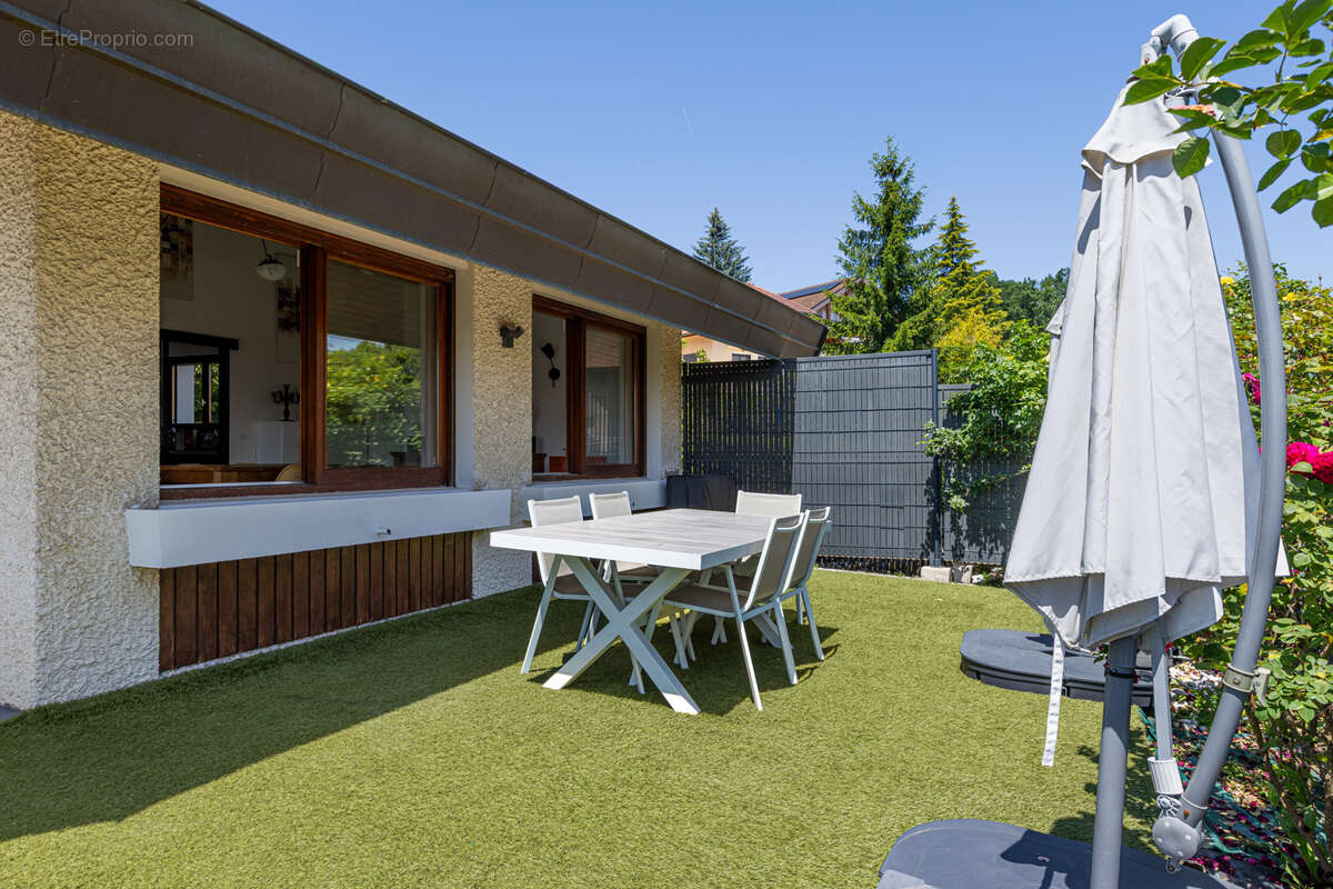 Maison à POISY