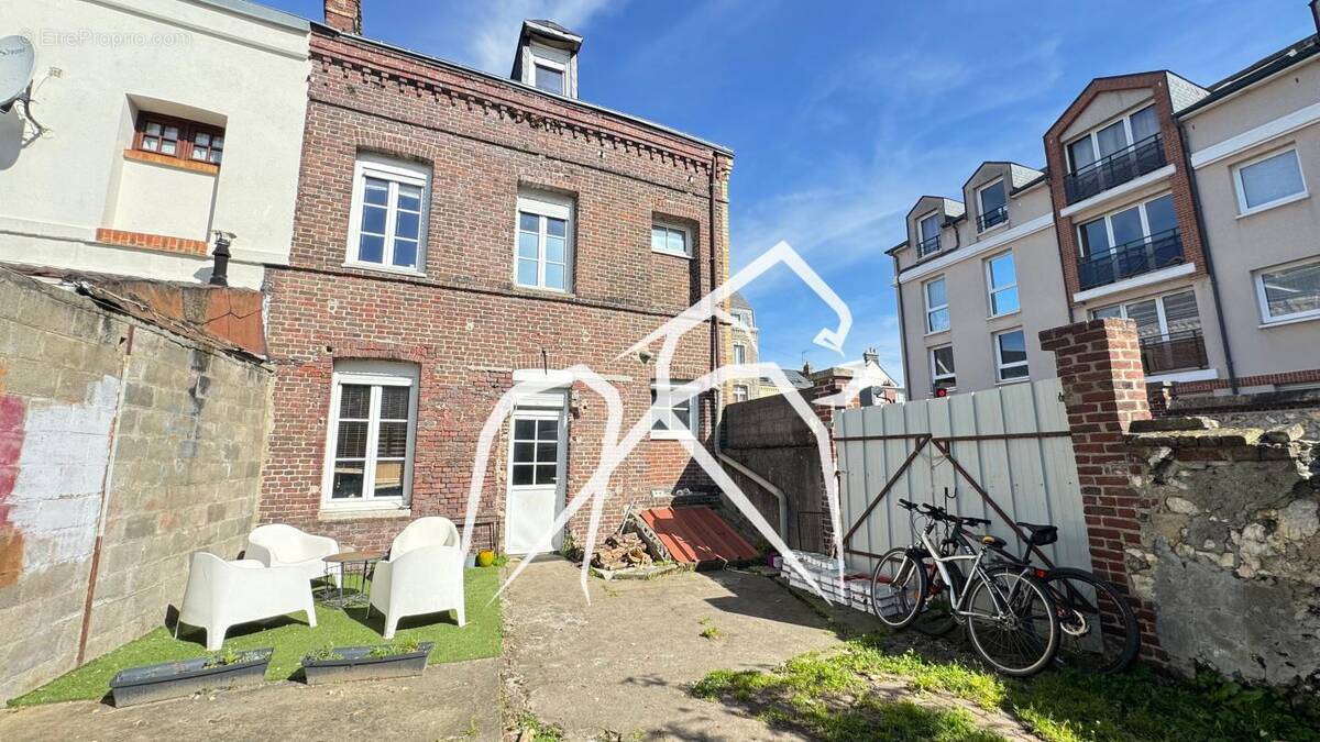 Maison à LE PETIT-QUEVILLY