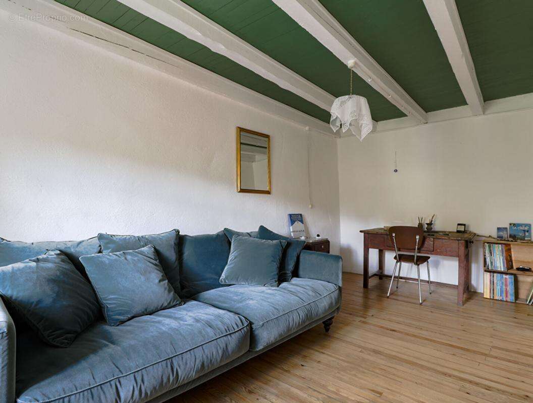 Maison à CASTELNAU-DE-BRASSAC