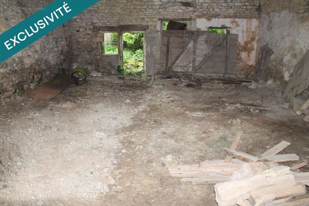 Photo 2 - Maison à TREVERAY