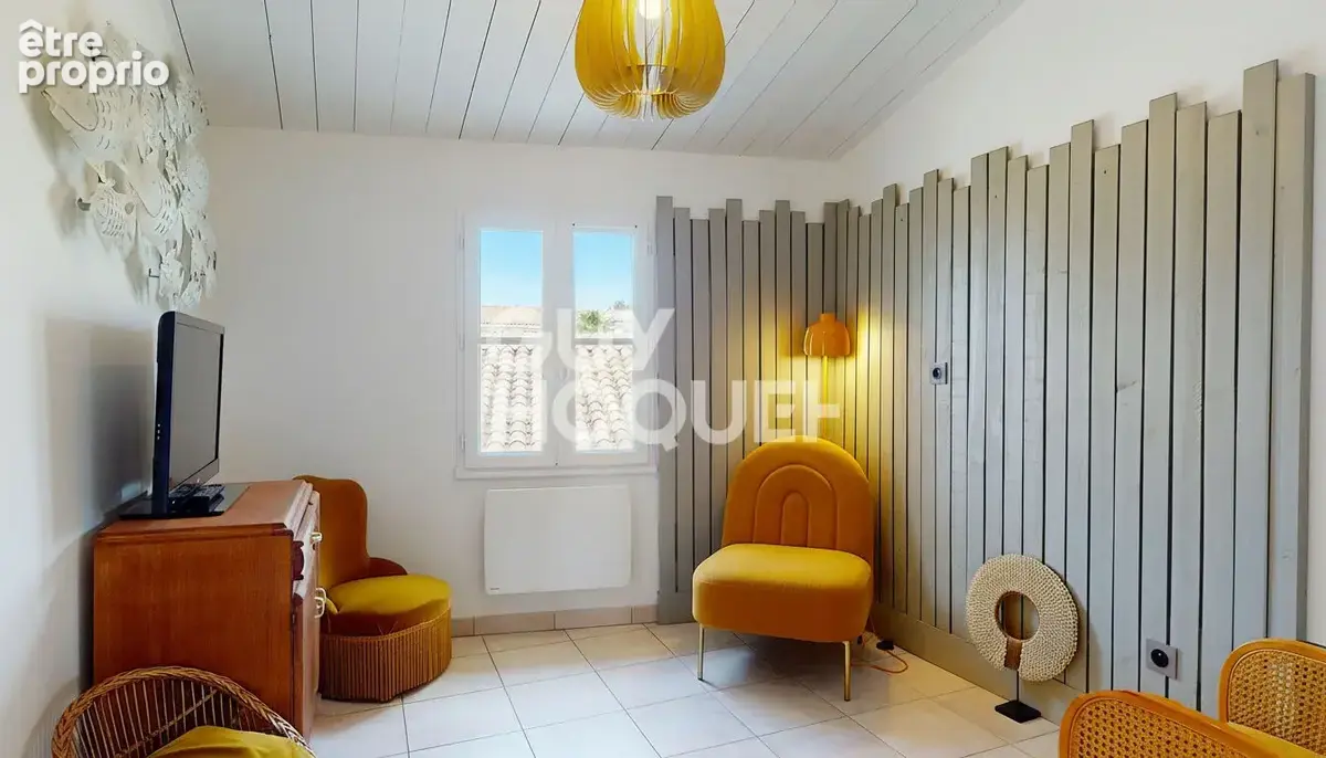 La flotte,  maison rénovée avec cour plein sud - photo 6