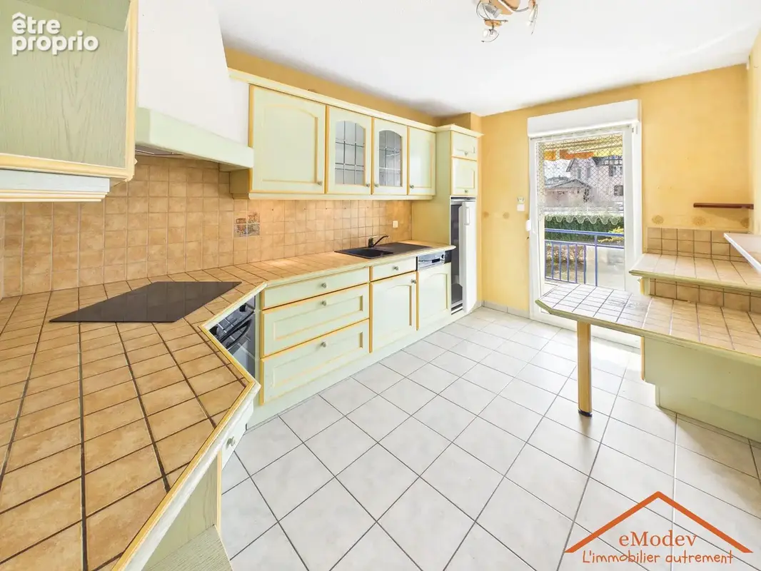 Appartement 3 pièces 72 m² à vendre à Thaon-Les-Vosges (88150) - photo 3