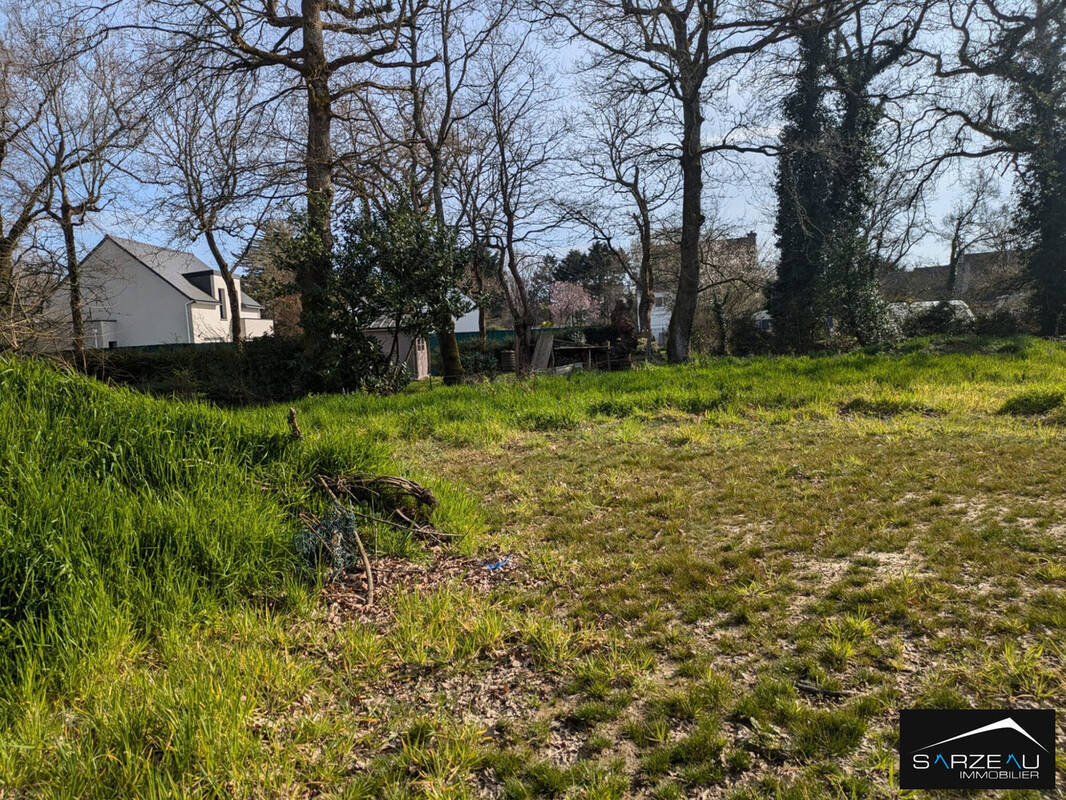 Terrain à LE TOUR-DU-PARC