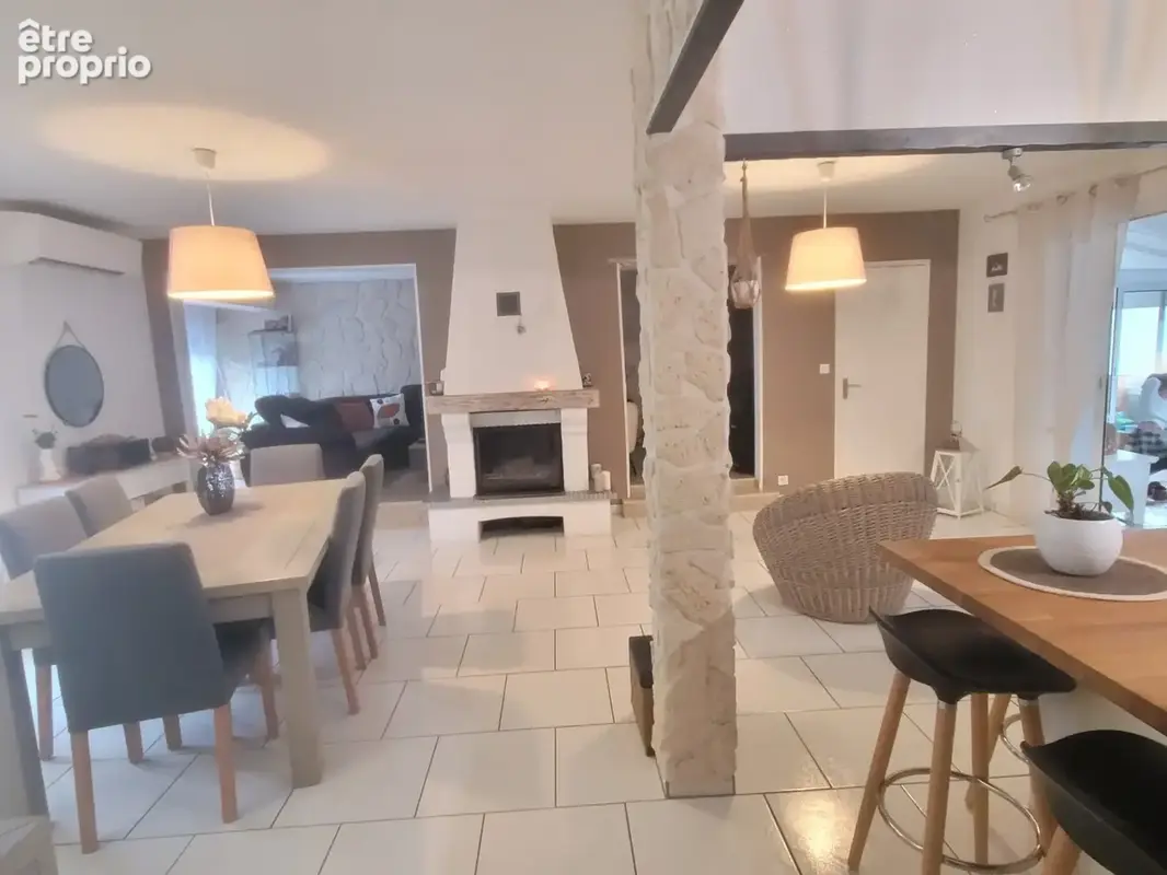 Maison à vendre avec jardin et piscine - photo 8