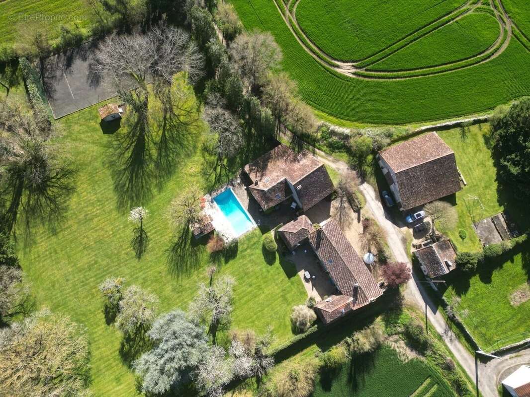 Maison à SAINT-SAVIN