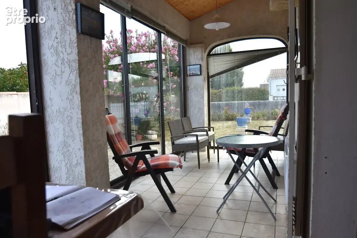 Dpt Charente Maritime (17), Ile d'Oléron,  Maison à vendre 5 pièces, 100 m²habitables, terrain 500 m², LA BREE LES BAINS (17) - photo 12