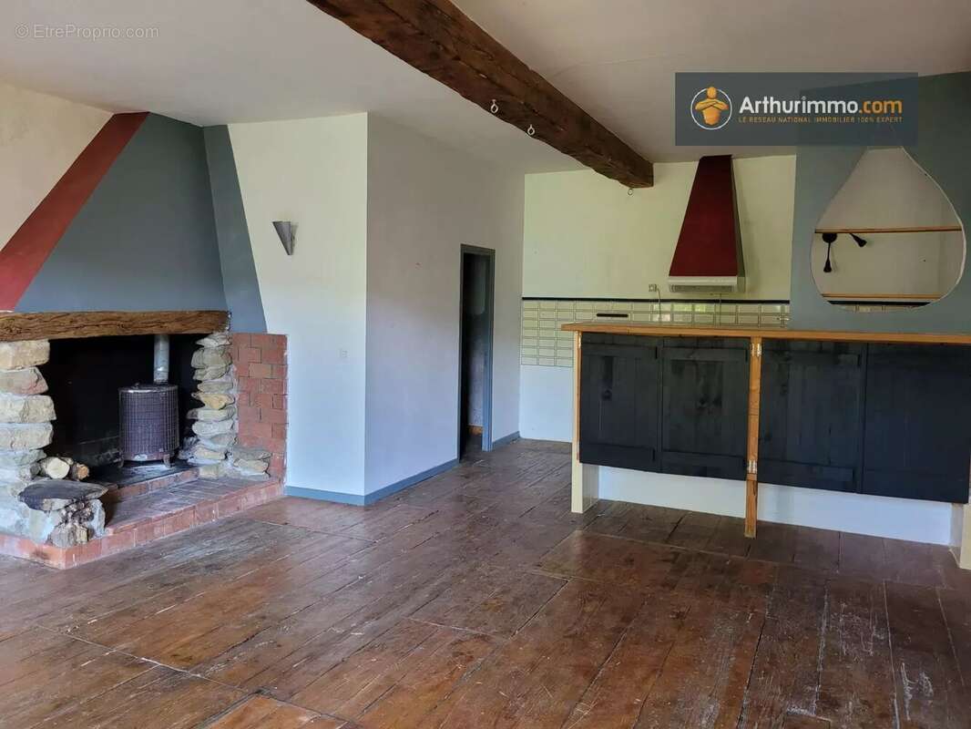 Maison à SAINTE-COLOMBE-SUR-L&#039;HERS