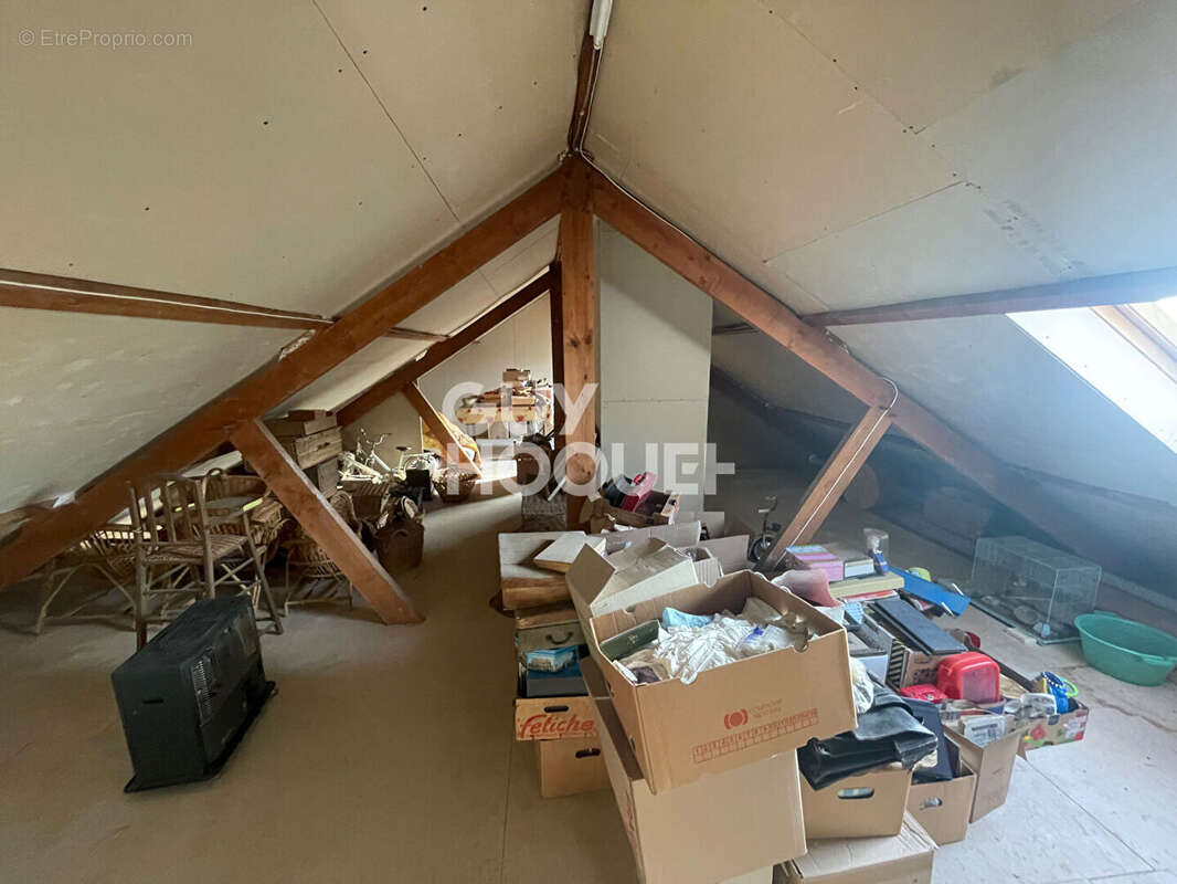 Maison à REMILLY-SUR-LOZON