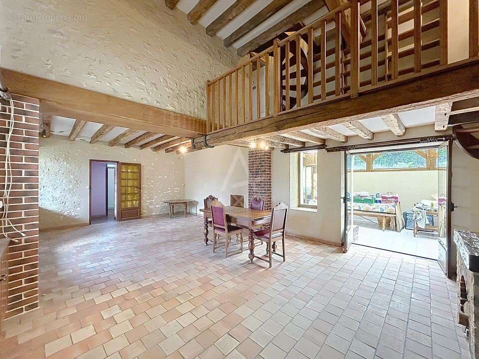 Maison à BELLOU-SUR-HUISNE