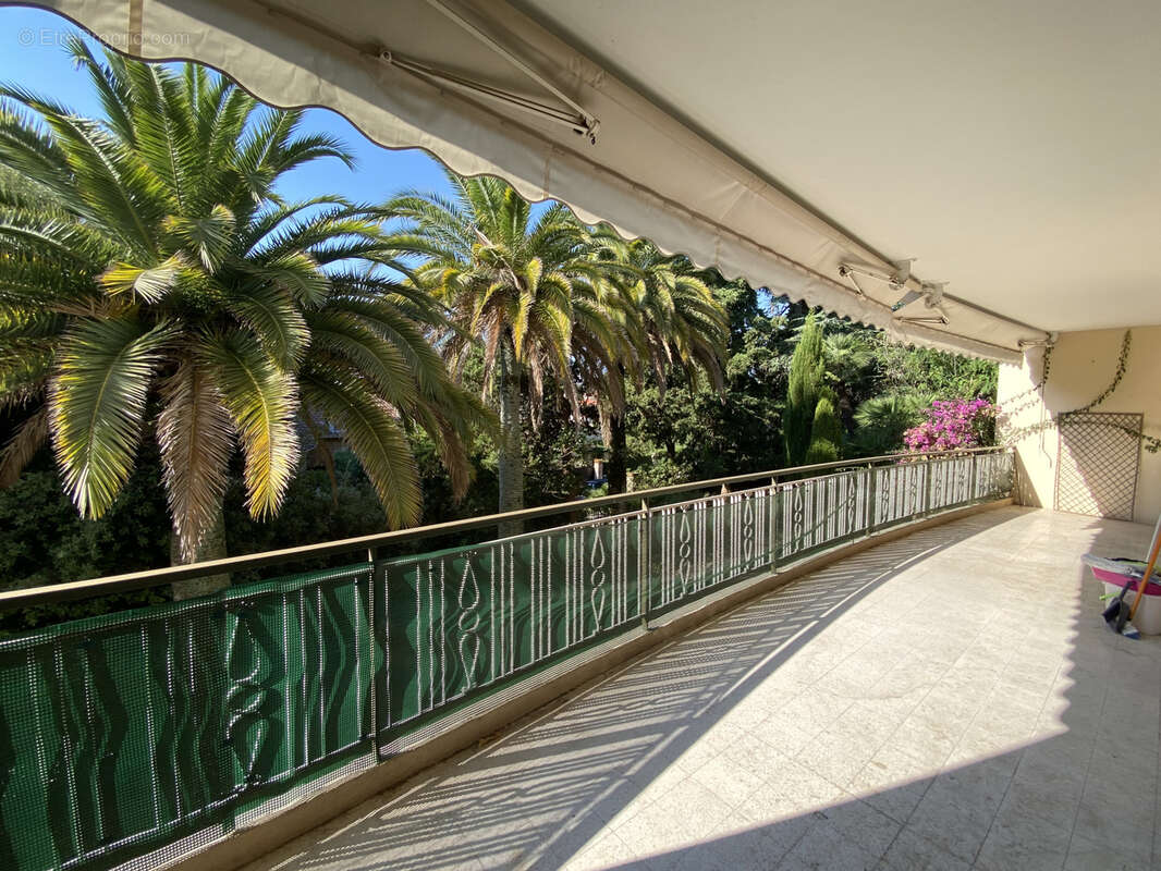 Appartement à LE CANNET