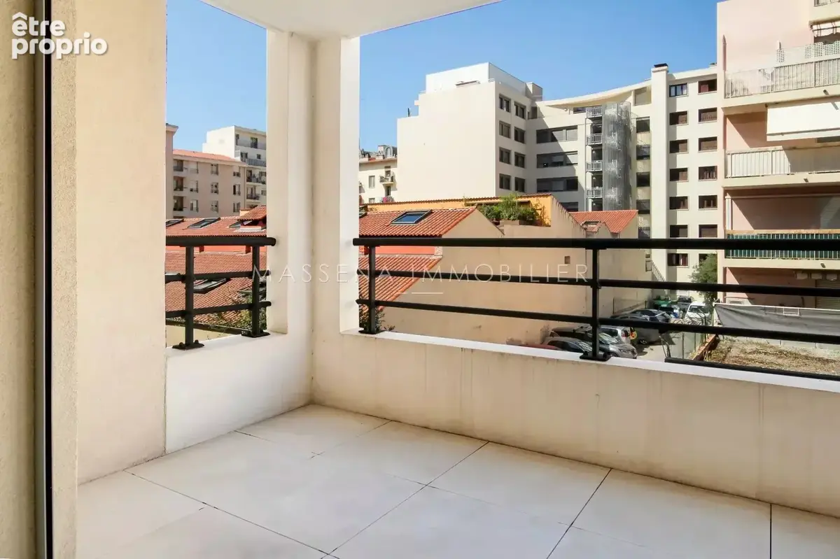 Nice Riquier : 2 pièces avec terrasse - photo 3