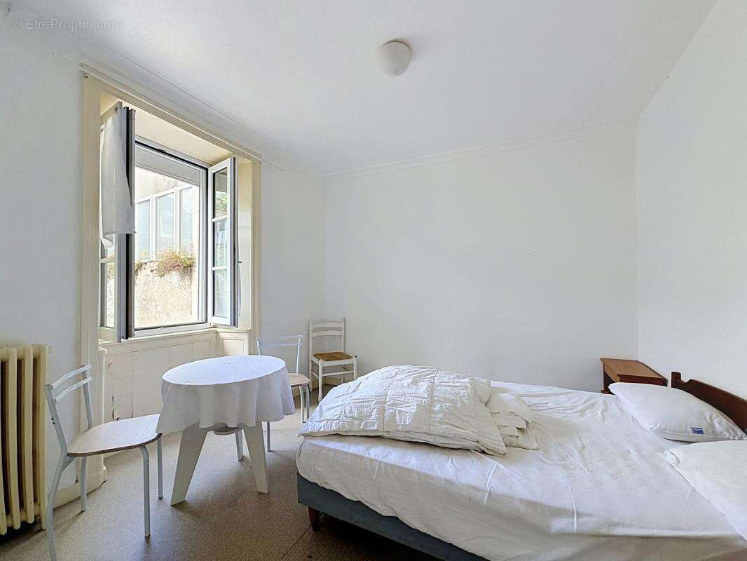 Appartement à CHATEAULIN