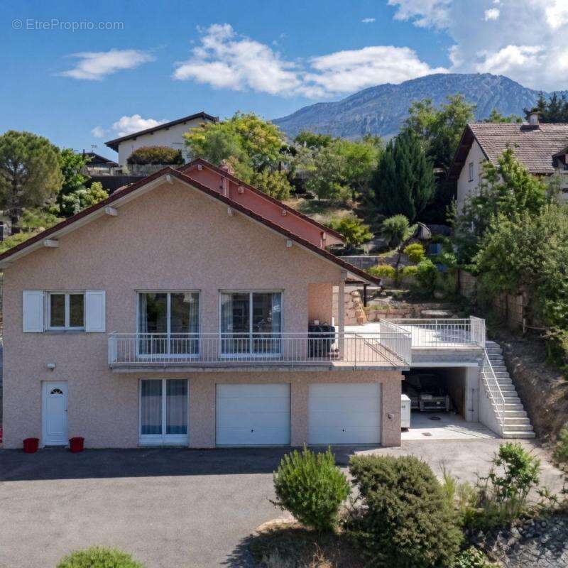 Maison à AIX-LES-BAINS