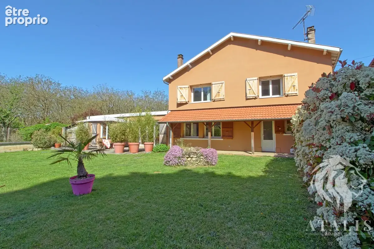 Maison à SAINT-JUST-DE-CLAIX
