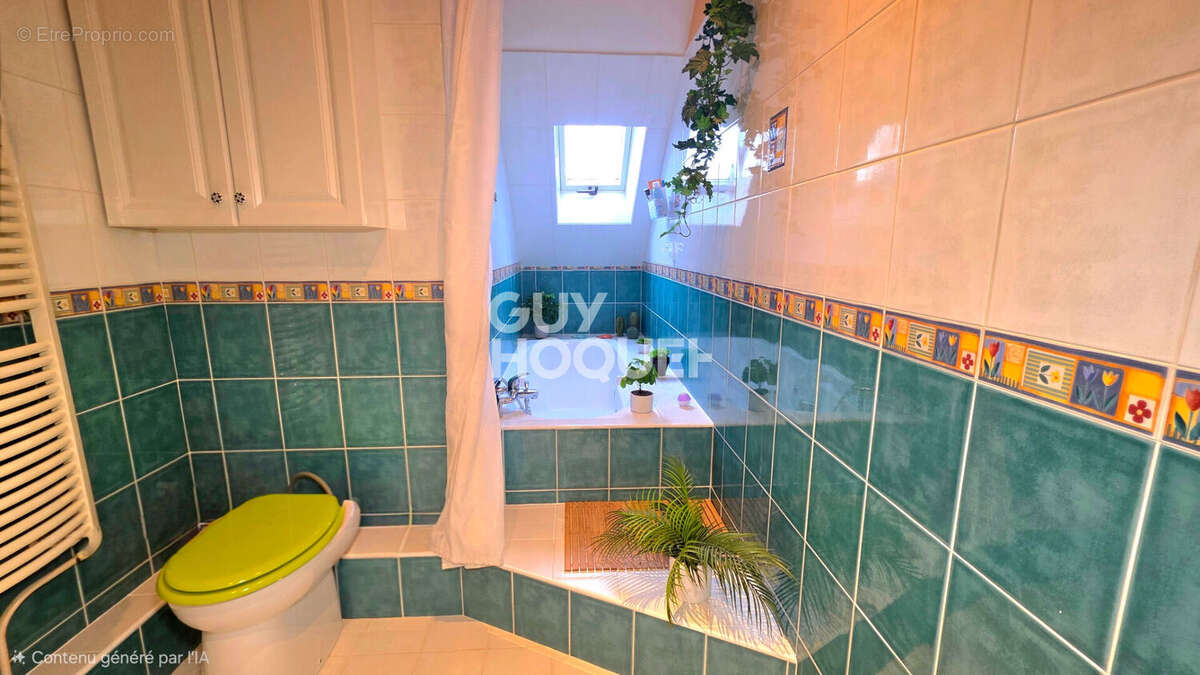 Maison à MONTCHANIN