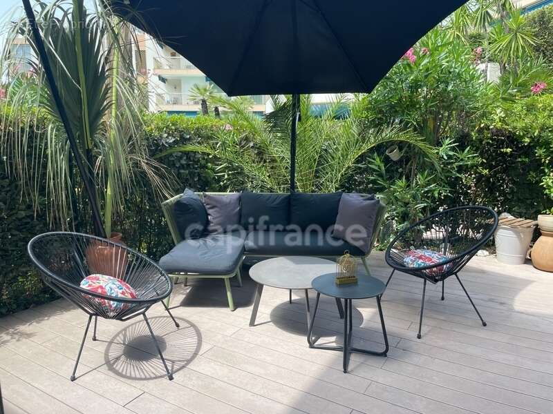 Cannes, 100m de la plage, piscine extérieure, intérieure, sauna, hammam, possibilité garage en sous-sol - photo 10