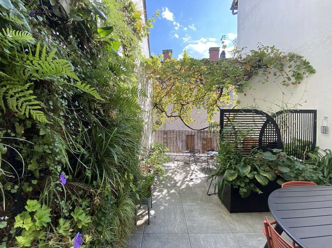 Terrasse 1er étage 25m² - Maison à BAGNERES-DE-BIGORRE