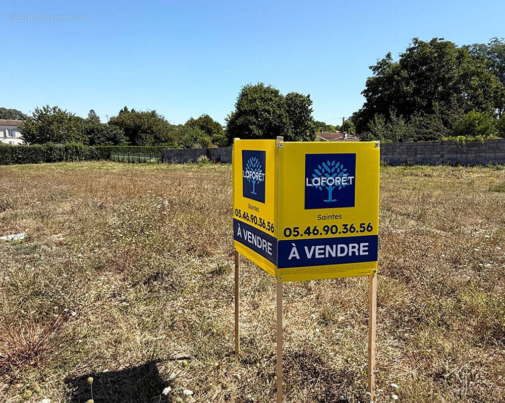 Terrain à CHANIERS