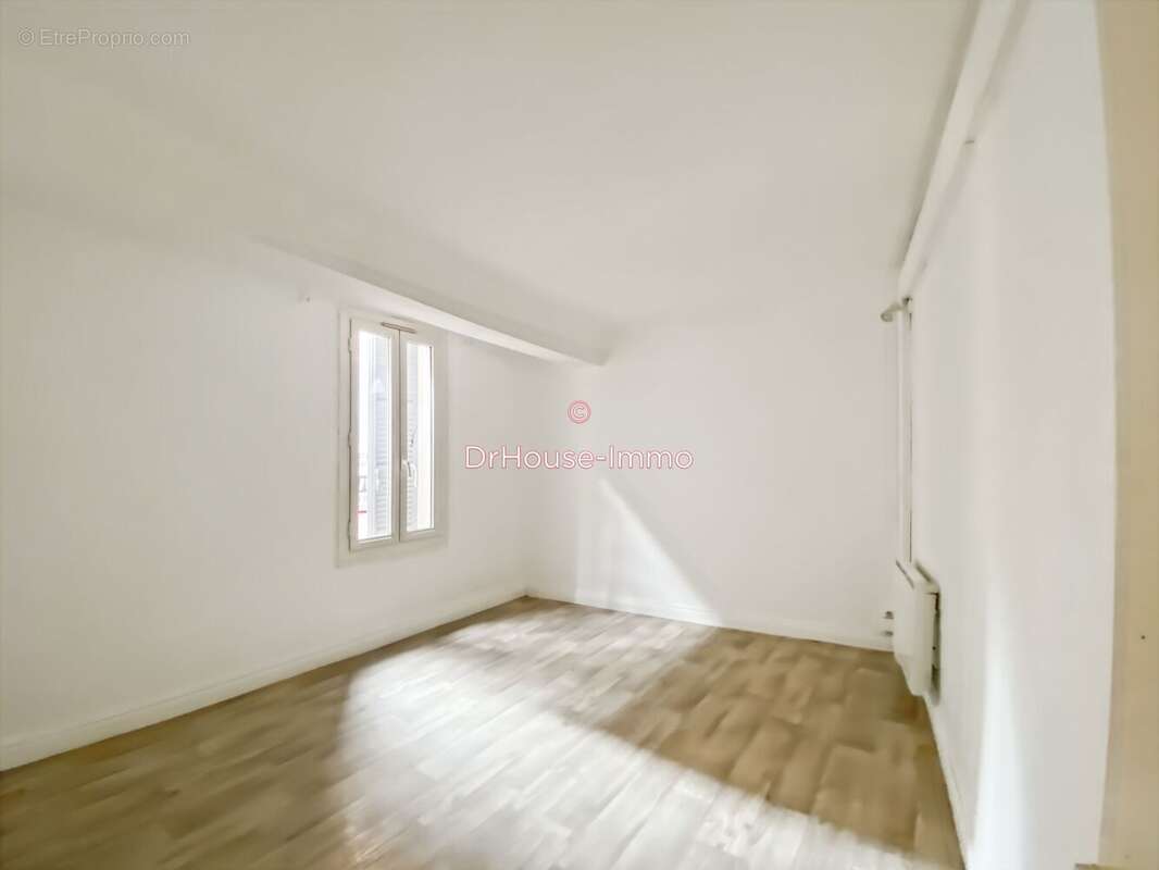 Appartement à SAINT-MAXIMIN-LA-SAINTE-BAUME