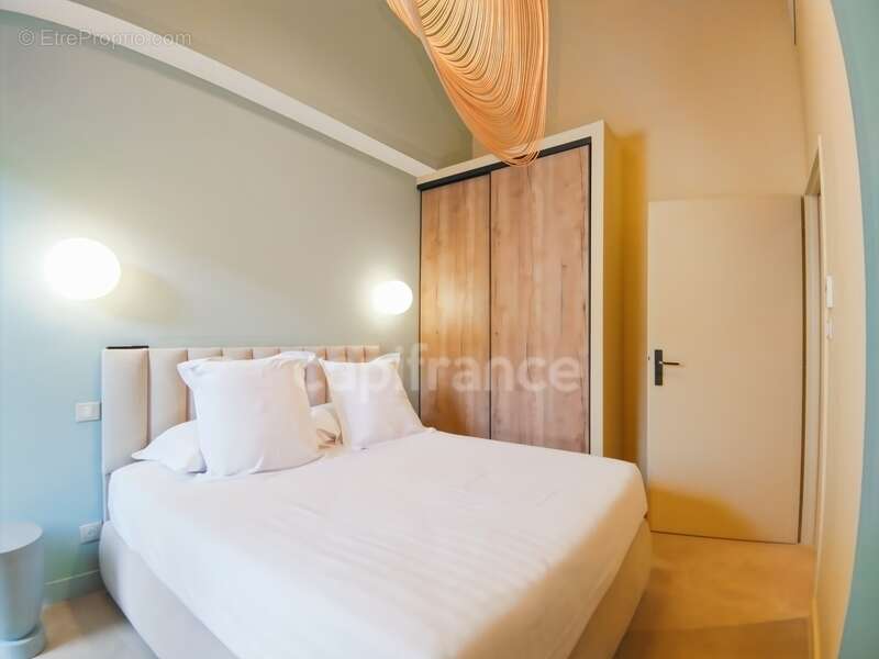 Commerce à LE GRAU-DU-ROI