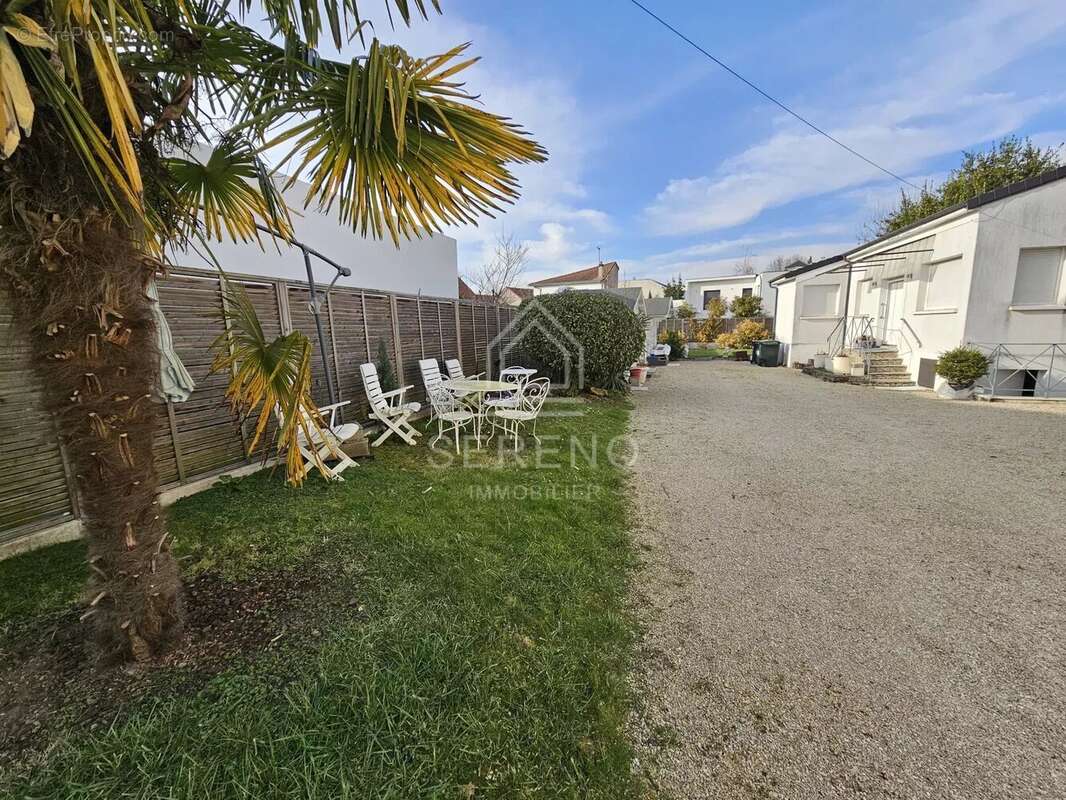 Maison à BRY-SUR-MARNE