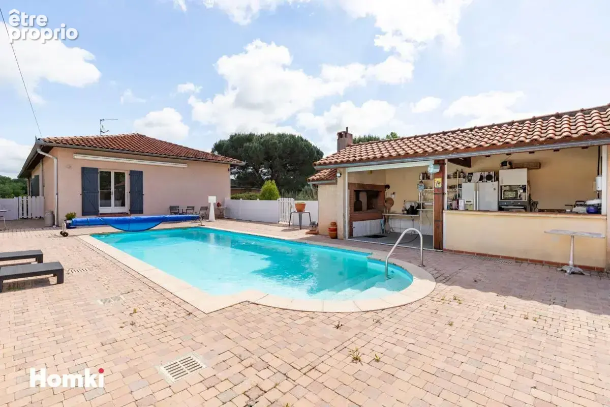 Maison/Villa T5 de 211 m² à Bruguières 31150 - photo 2