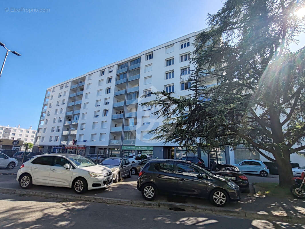 Appartement à BOURG-LES-VALENCE
