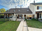 Maison à ARS-SUR-MOSELLE