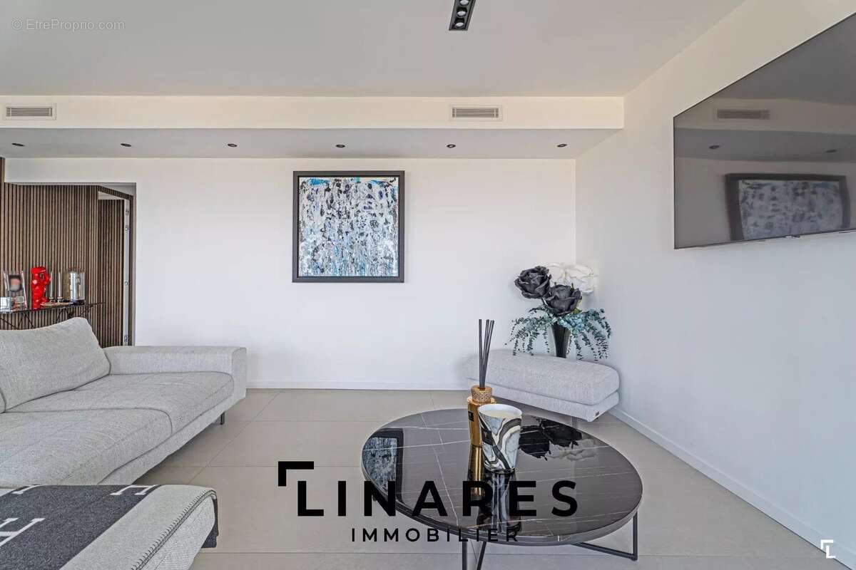 Appartement à MARSEILLE-8E