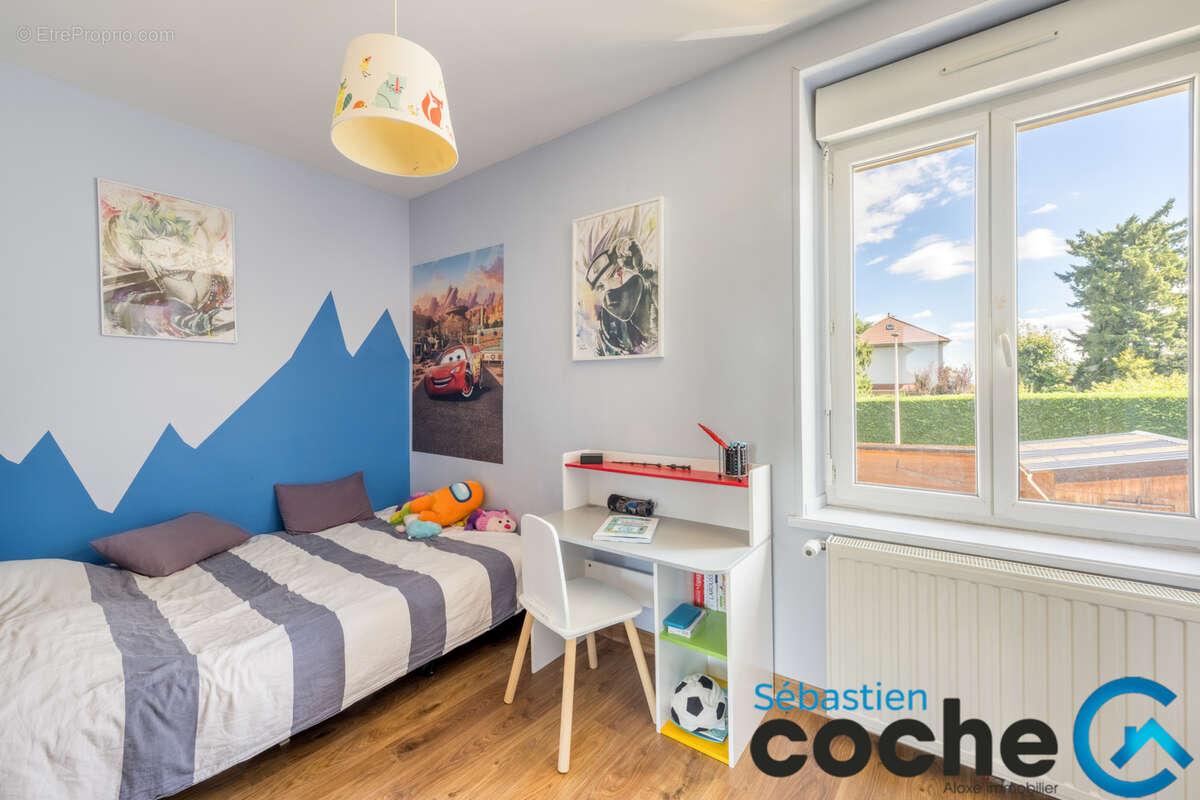 Maison à SAINT-BONNET-DE-MURE