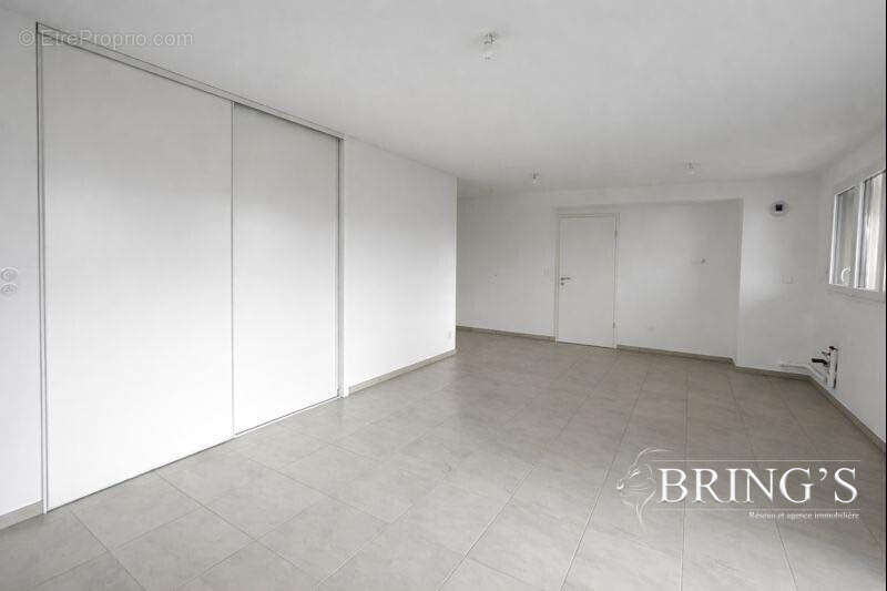 Appartement à ROMANS-SUR-ISERE
