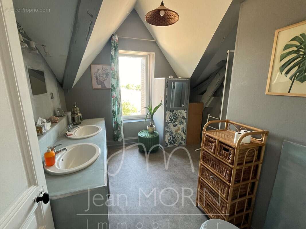 Maison à ROMANS-SUR-ISERE