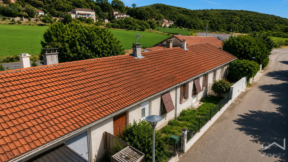 Appartement à SAINT-MONTAN