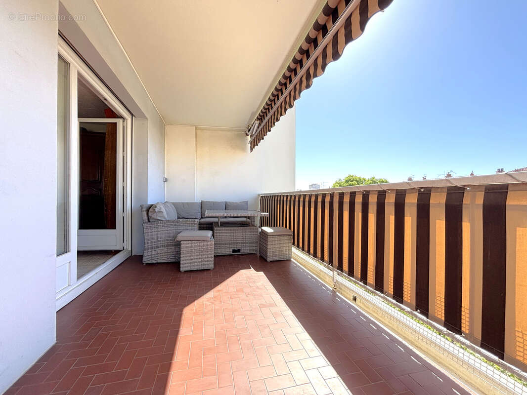 Toulon pont du las - t3 80m2 + terrasse 13m2 - photo 2
