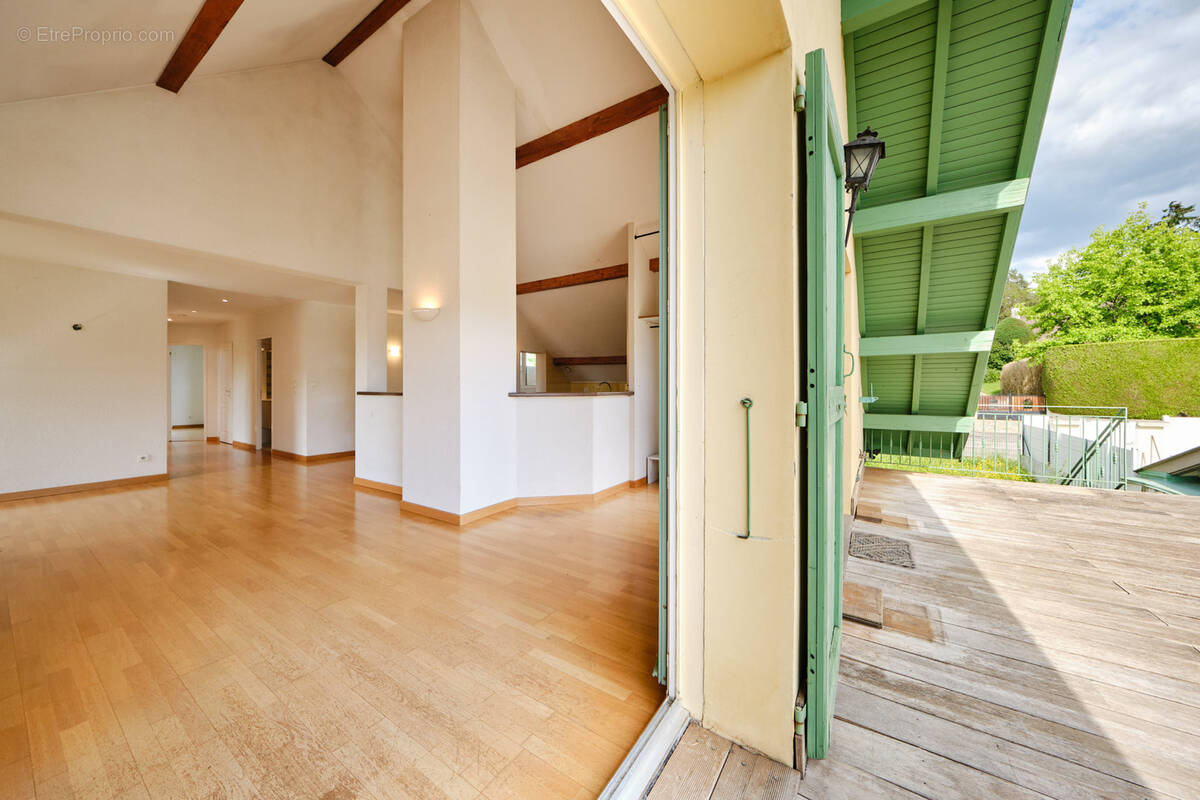 Appartement à ANNECY-LE-VIEUX